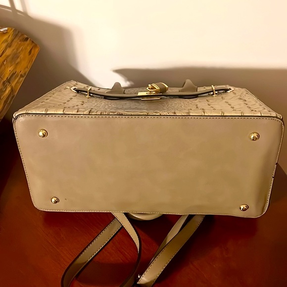 Large Faux Alligator Bag. NWOT. Absolutely New. Gold Trim. Many Pockets! - Picture 5 of 12